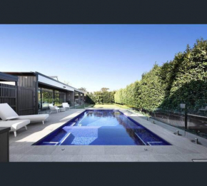 Family and resort-style setting, Melbourne